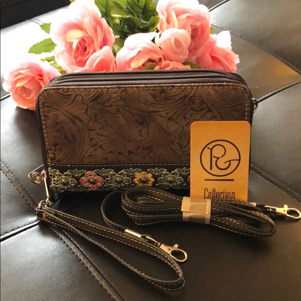 P&G Crossbody/Wrislet/Wallet